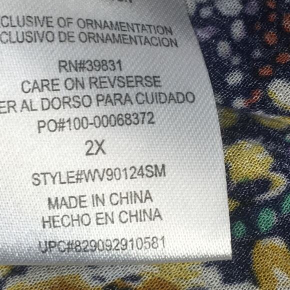 Democracy Multi-Color Cool Summer Floral Top Women's Size 2X - Picture 13 of 15